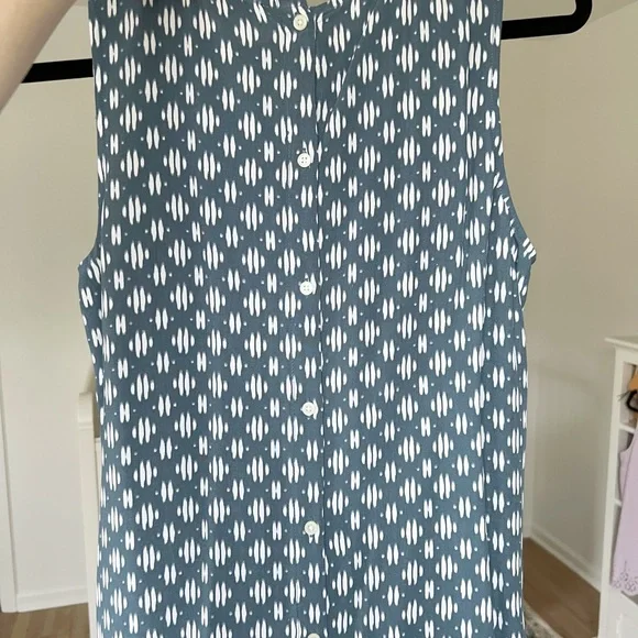 LOFT Blue Sleeveless Top with Tie Front - Picture 5 of 7